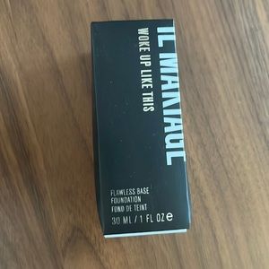 Unopened new In box ail Mackage flawless base foundation